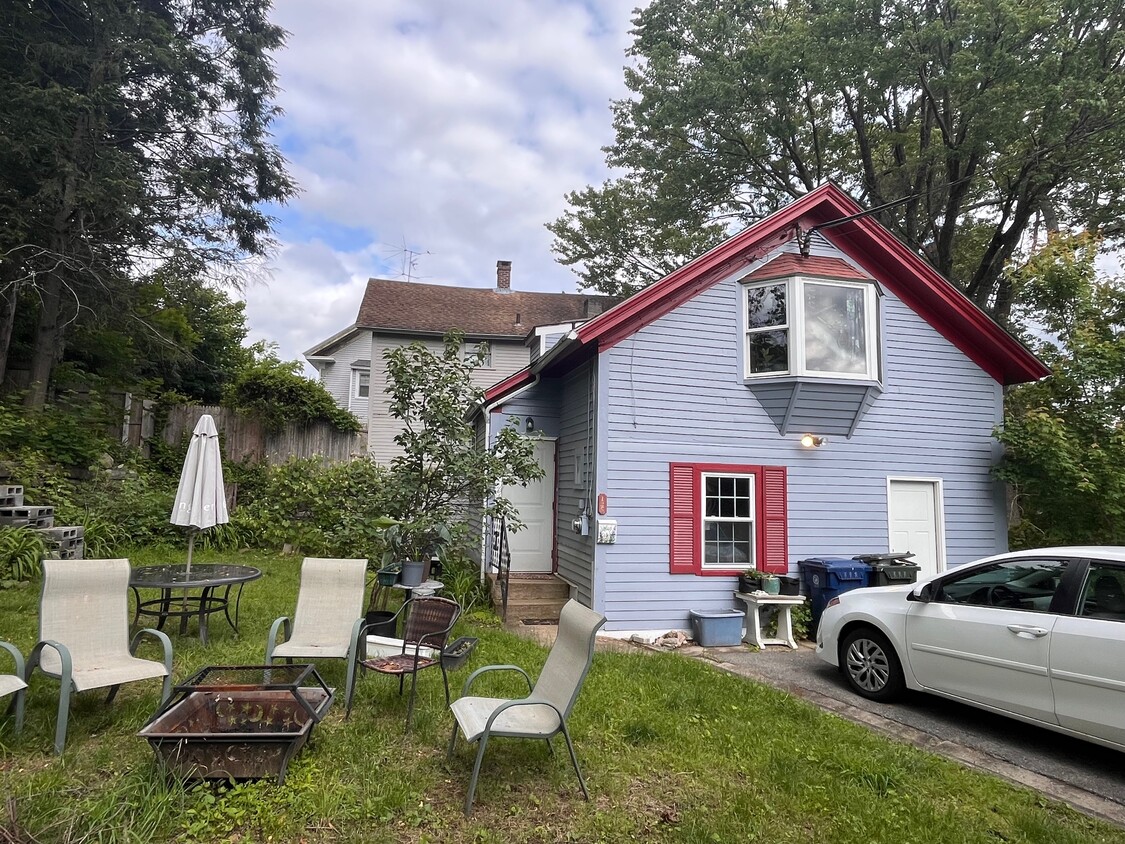 Photo - 125 North St (Willimantic, CT)