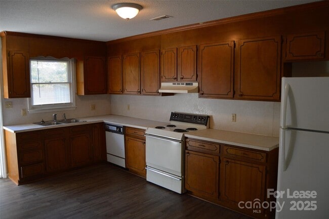 Photo - 309 Vance St