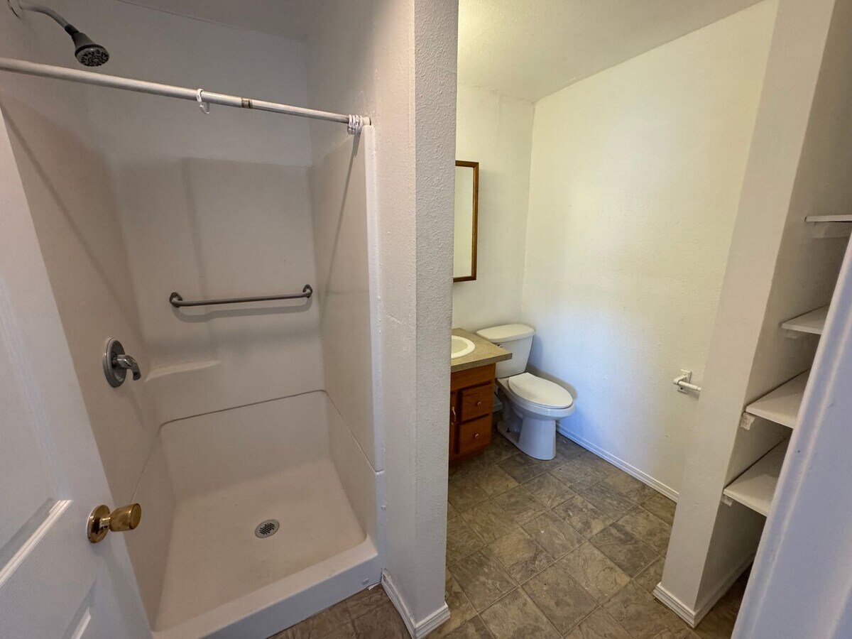 Photo - 618 Basin St NW Unit Apt. H