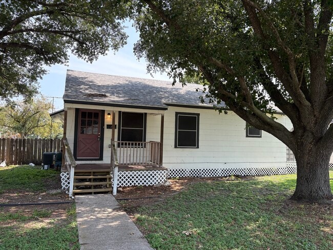 Photo - 907 N Lantana Dr