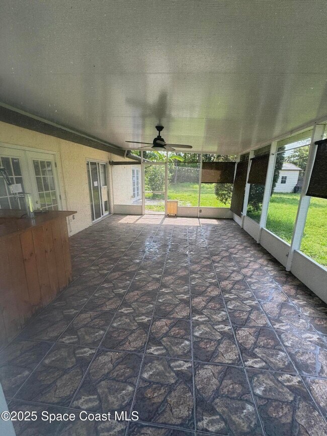 Photo - 530 Escarole St SE
