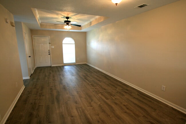 Photo - 901 Camellia Ct Unidad 901 B