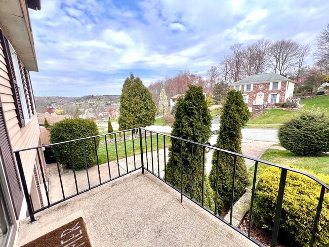 Photo - Beautiful Home - 3 Bedroom 2.5 Bathroom - ...