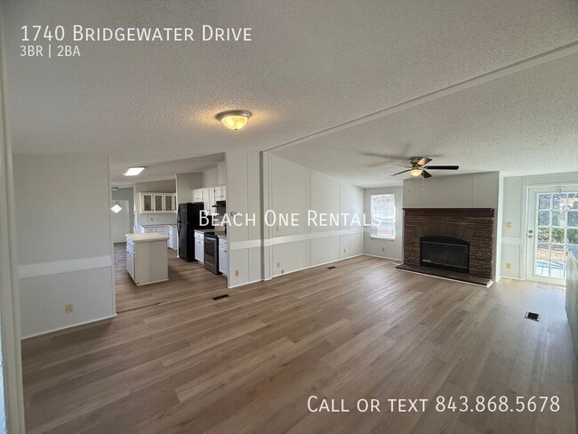 Photo - 1740 Bridgewater Dr House