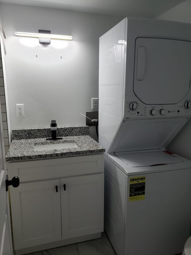 Photo - Embassy Aparments