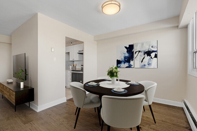 Building Photo - Skyline