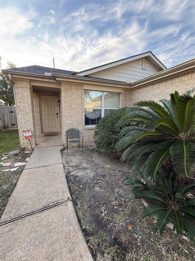 Photo - 3819 Banks Ridge Ln