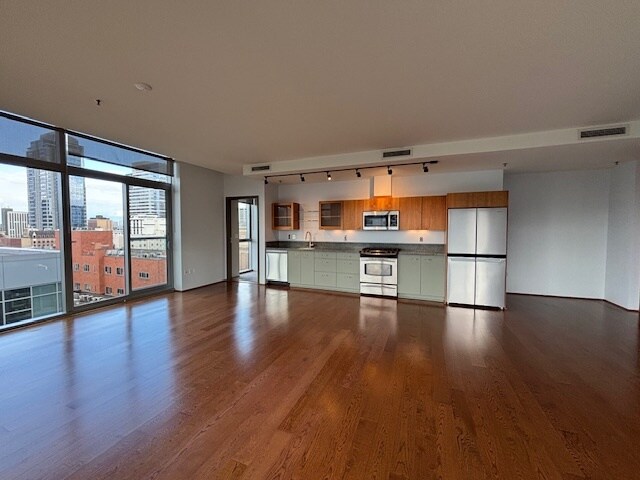 Kitchen - 1221 SW 10th Ave Unit Eliot Condo