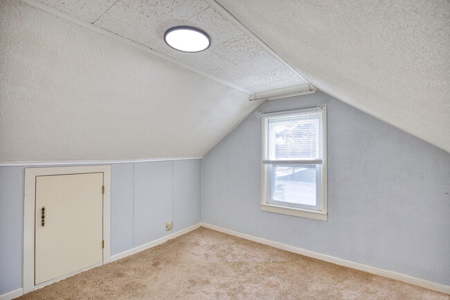 Photo - 2423 Shafer St