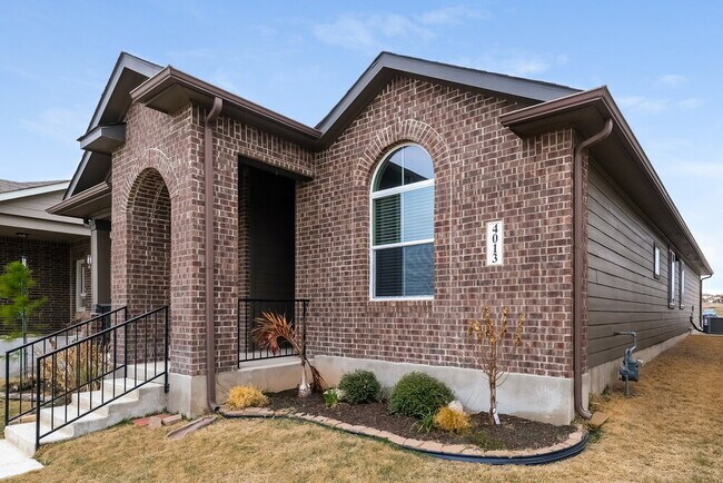Photo - 4013 Skylark Ln