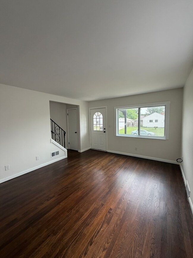 Photo - 959 Racine Ave Unit 959 Racine Avenue
