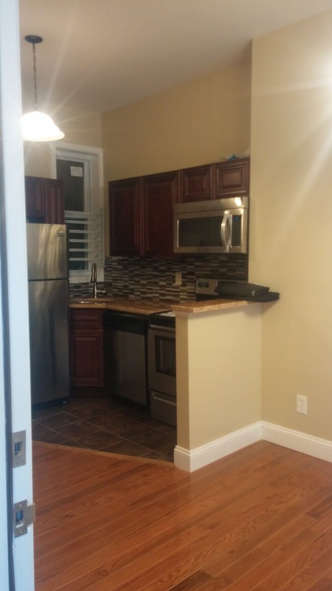 Building Photo - 2242 N Lambert St Unit 2 Rental