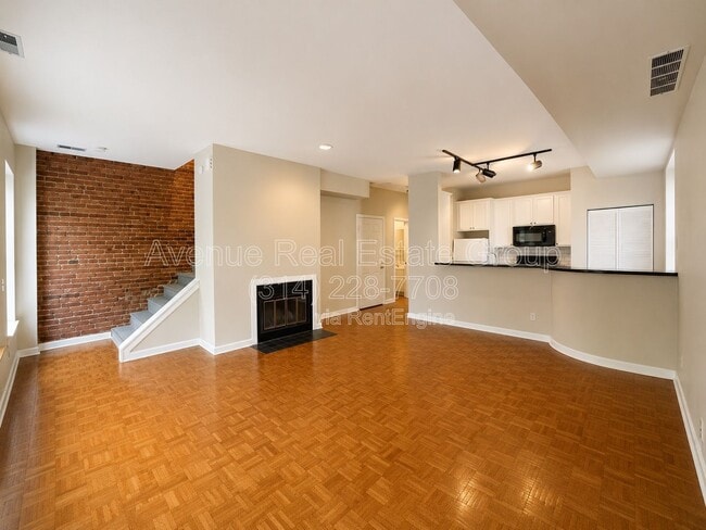 Photo - 4366 W Pine Blvd Unit B