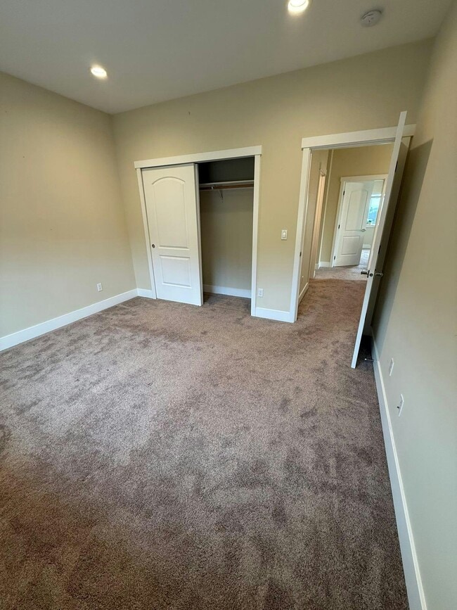 2181 Marianas Ln