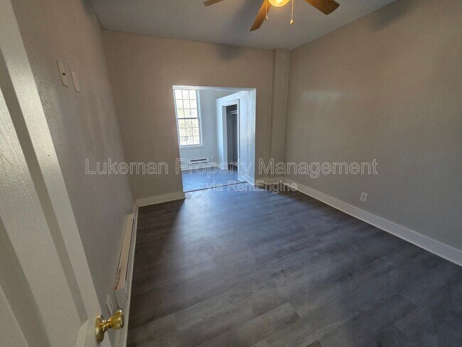 Photo - 1338 Portage Street