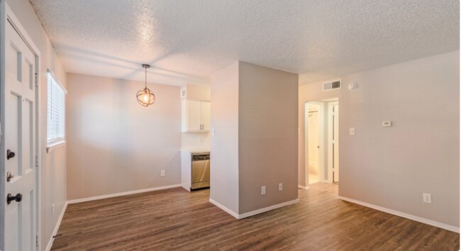 Photo - 412 Summit Ave