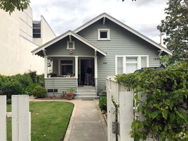Building Photo - 1453 12th St Rental