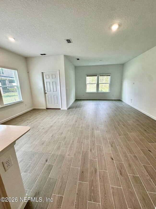 Photo - 380 Belfort Ct