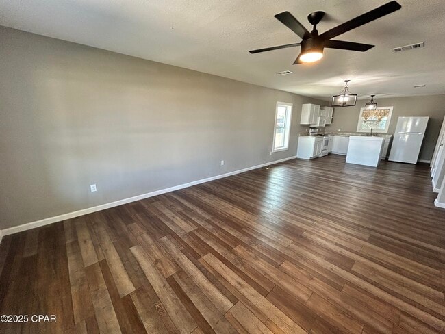 Photo - 6522 Olokee St