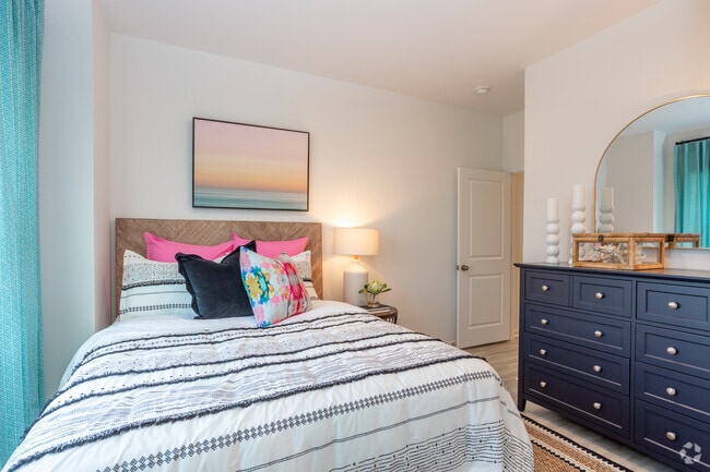 3BR, 2.5BA - Rivers - Bedroom