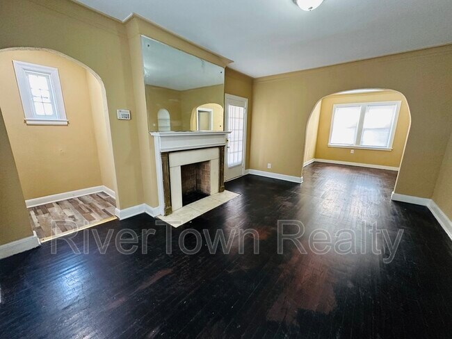 Photo - 990 N Avalon St