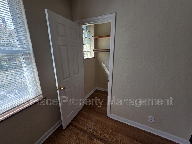 Photo - 5247 Pernod Ave Unit A