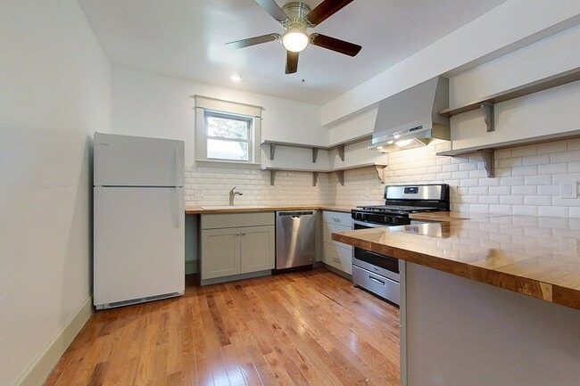 Building Photo - 1 Peckham Ct Unit 1 Rental