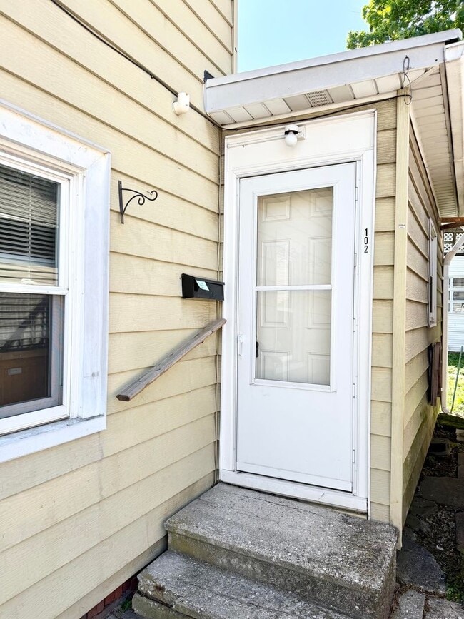 Photo - Cozy and conveniently located 1 bedroom, 1 bathroom first-floor apartment with a private entrance!