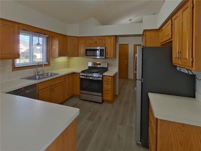 Photo - 3830 144th St W