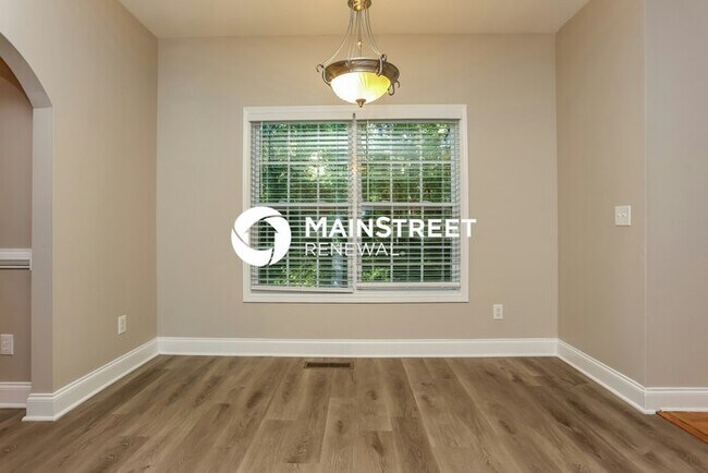 Photo - 4 Bedroom Pet-Friendly Home in DALLAS, GA with Main Street Renewal
