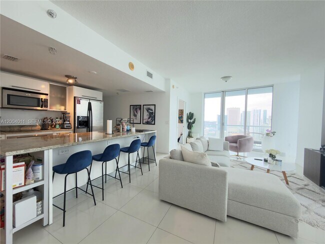 Photo - 185 SW 7th St Unit 2711