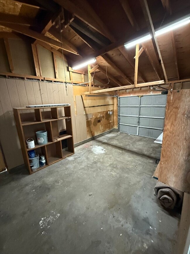 Photo - 433 Oleander Way