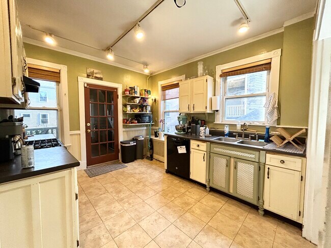 Photo - 12 Oswald St