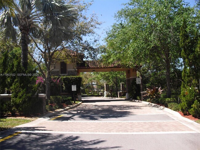 Photo - 2750 Jockey Cir