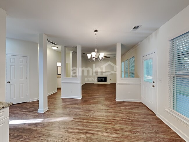 Photo - 4114 Kentmere Main