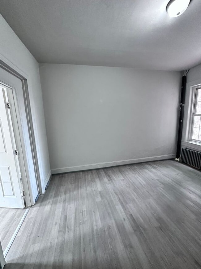 Photo - 221 S Pine St Unit APT #1