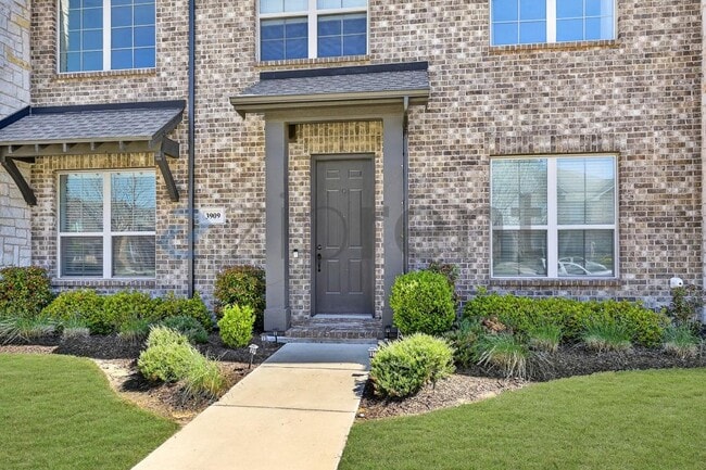 Photo - 3909 Sukay Dr