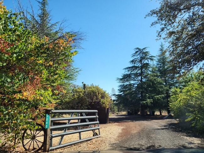 Photo - 5040 Wilson Hill Rd