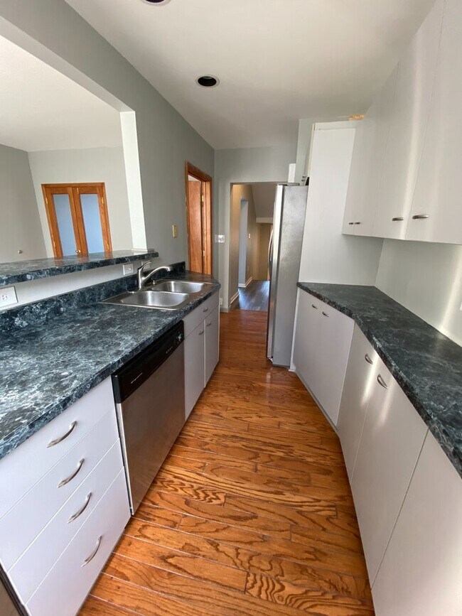 Photo - 97 Pius St Unidad Apt #2