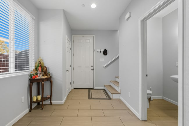 Photo - 252 S Kona Ave