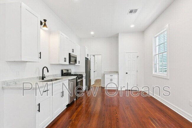 Photo - 335 Pacific Ave