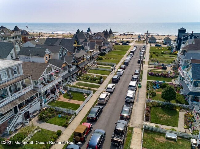 Photo - 7 Embury Ave