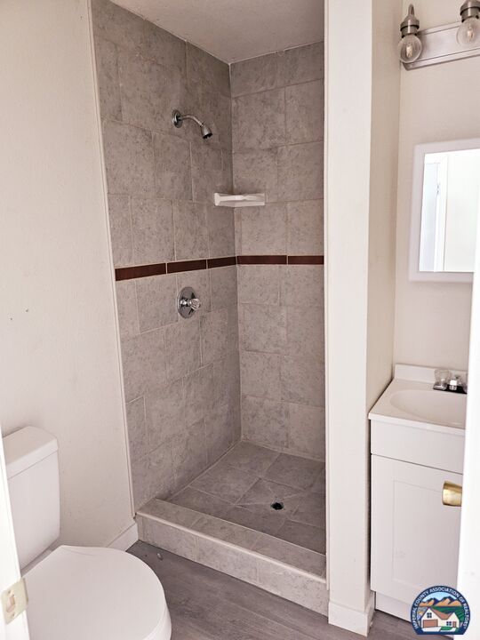 Photo - 818 Dool Ave Unidad B