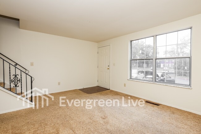 Building Photo - 7989 Mt Hood