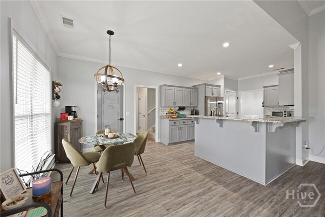 Photo - 440 Rivercrest Dr