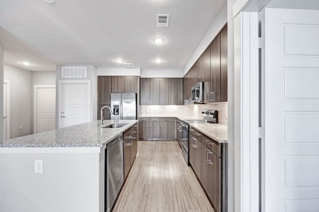 Photo - Brightleaf at Lakeline