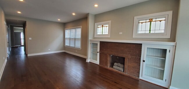 Photo - 4138 W Barry Ave Unit 2