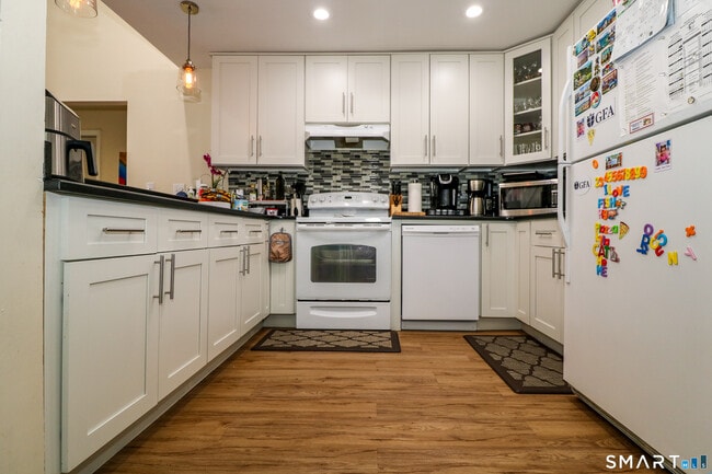 Photo - 18 Amsterdam Ave Unit 3A