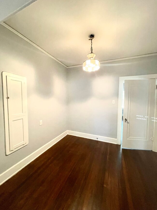 dining room - 426 W Huisache Ave Unit Apartment