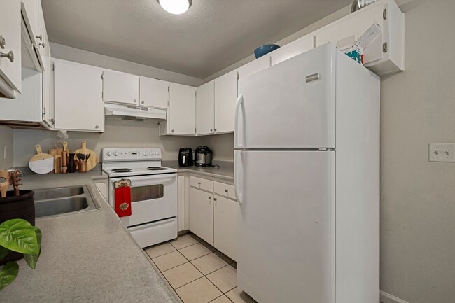 Photo - 435 Maple St